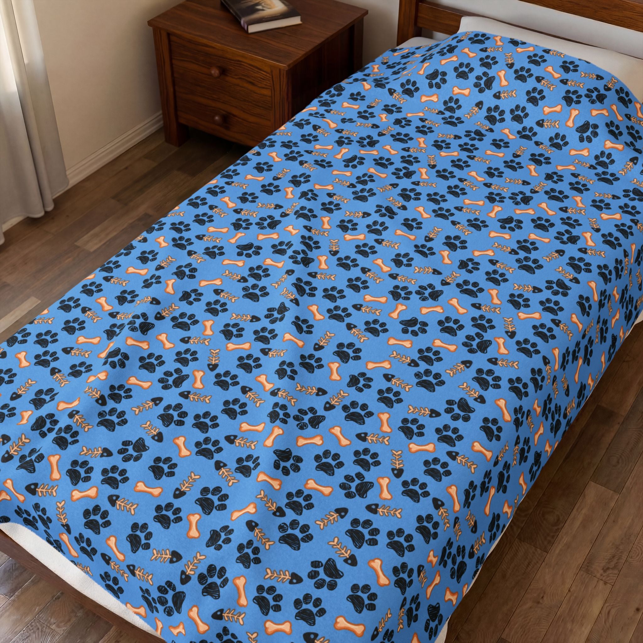 Velveteen Plush Blanket | Paw Print