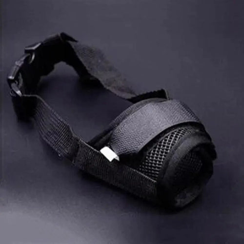 Black Breathable Anti Barking Adjustable Dog Muzzle Nylon Straps Anti Biting Dog Muzzles Cool Pets Accessories